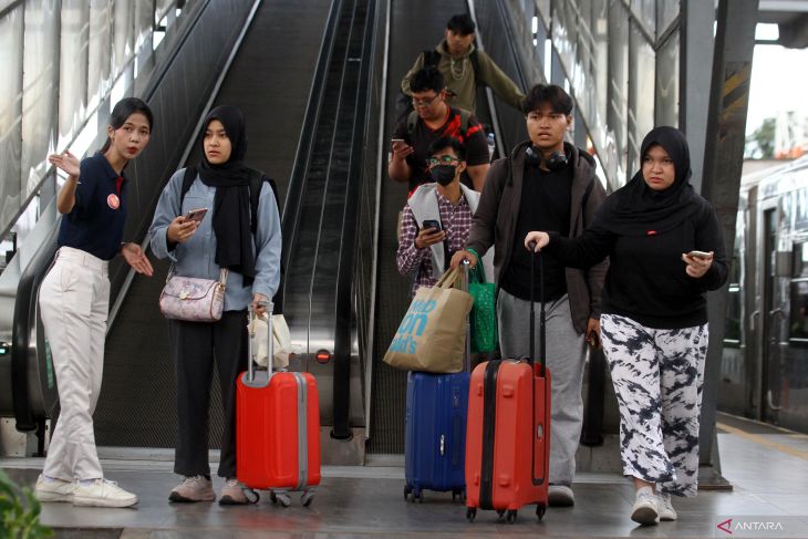Arus mudik di Stasiun Malang