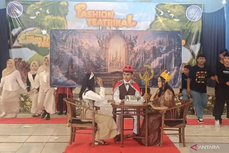 Siswa Bojonegoro kembangkan kreativitas melalui seni budaya