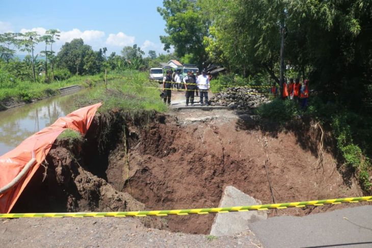 Pemkab Probolinggo perbaiki infrastruktur rusak akibat bencana