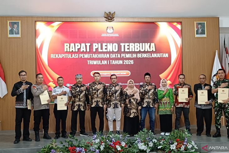 KPU Bojonegoro tetapkan 1.056.286 pemilih dalam rekapitulasi PDPB