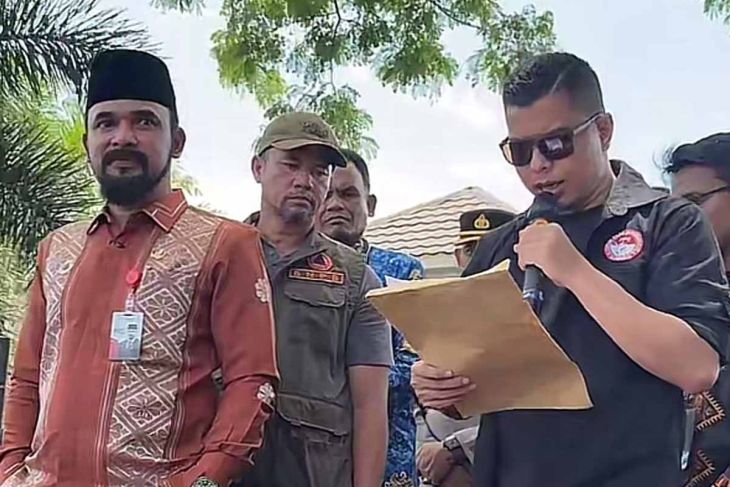 Ratusan warga Aceh Timur tuntut transparansi dan keadilan bantuan banjir