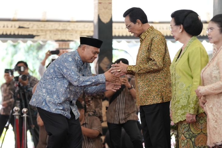 Gubernur DIY ajak masyarakat mawas diri dalam mengambil kebijakan