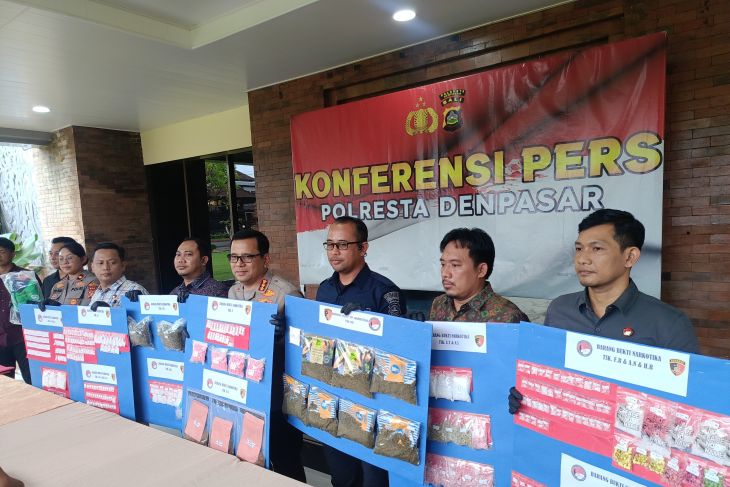 Polresta Denpasar ungkap kasus selama Maret, 42 pengedar dibekuk!