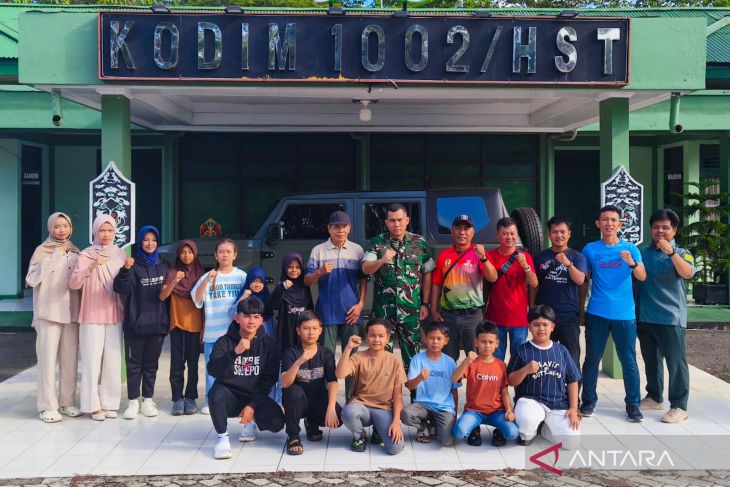 Atlet karate HST siap berlaga di Kejuaraan Pangdam XXII Tanbun Bungai 2026