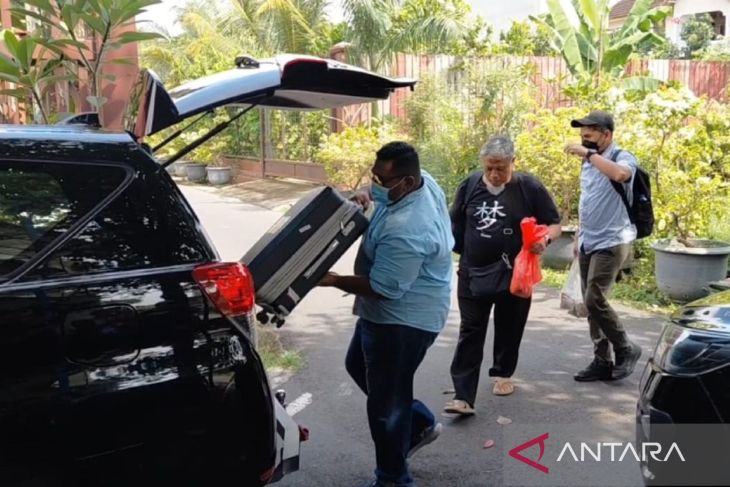 KPK lanjut geledah rumah Dirut PDAM Kota Madiun terkait kasus Maidi