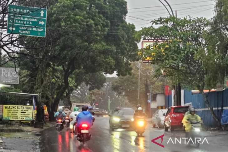 BMKG ingatkan cuaca ekstrem masih berpotensi terjadi saat pancaroba