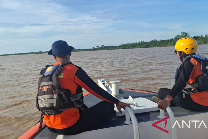 SAR Jambi evakuasi ABK yang selamat di perairan Simbur Naik Tanjabtim