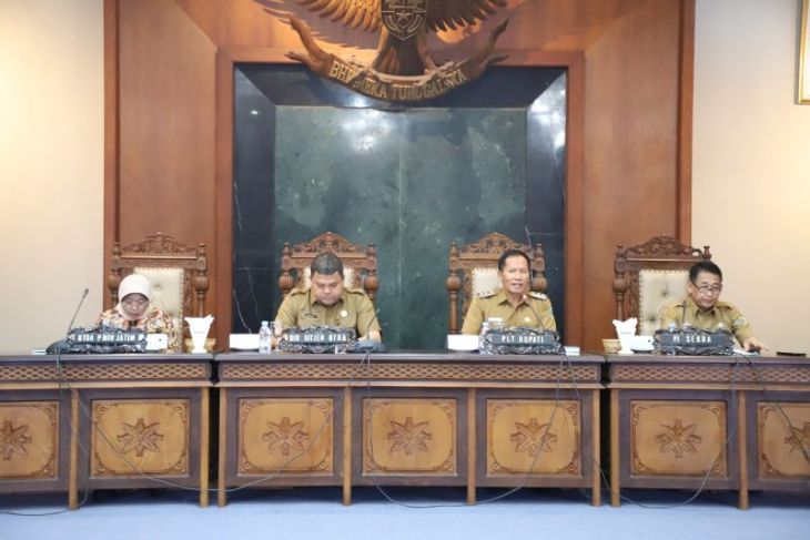 Kemendagri dampingi rapat staf perdana Pemkab Tulungagung pasca-OTT