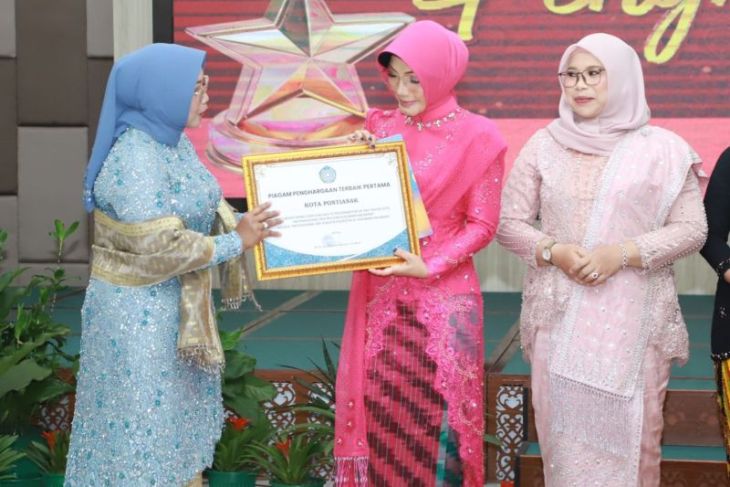 TP PKK Pontianak raih juara I monev 10 program pokok PKK