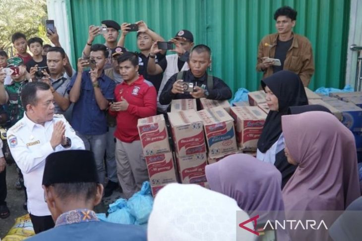 Pemprov Jambi beri bantuan korban banjir di Sarolangun