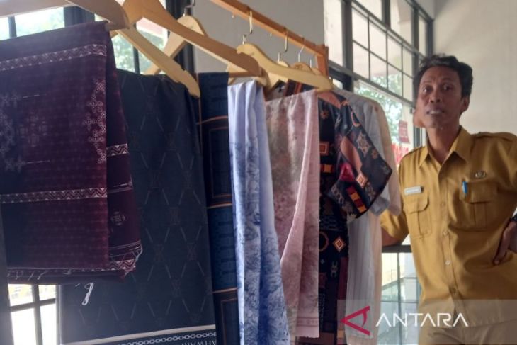 Pemkab Bangka Barat lakukan pendampingan pelaku IKM