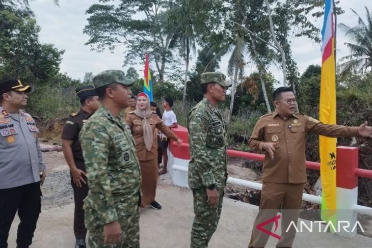 Kunker ke Bangka Selatan, Danrem 045 Garuda Jaya tinjau pembangunan Jembatan Garuda