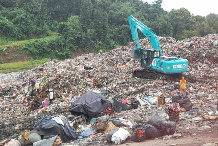 Pemprov Banten kaji investasi olah sampah jadi uap untuk industri
