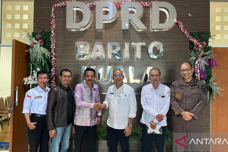 Dewan bahas Raperda perubahan perusahaan daerah PBKM jadi perseroan