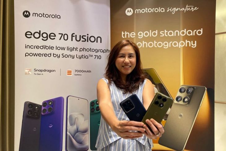 Produsen telepon pintar kenalkan terobosan kamera pencahayaan rendah