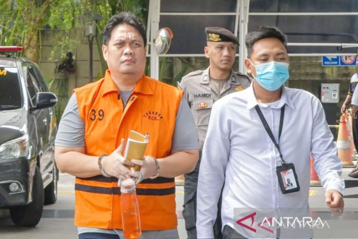KPK limpahkan berkas perkara mantan Kajari HSU ke PN Banjarmasin