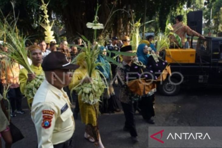 Pabrik gula gelar Tradisi Manten Tebu tandai awal musim giling