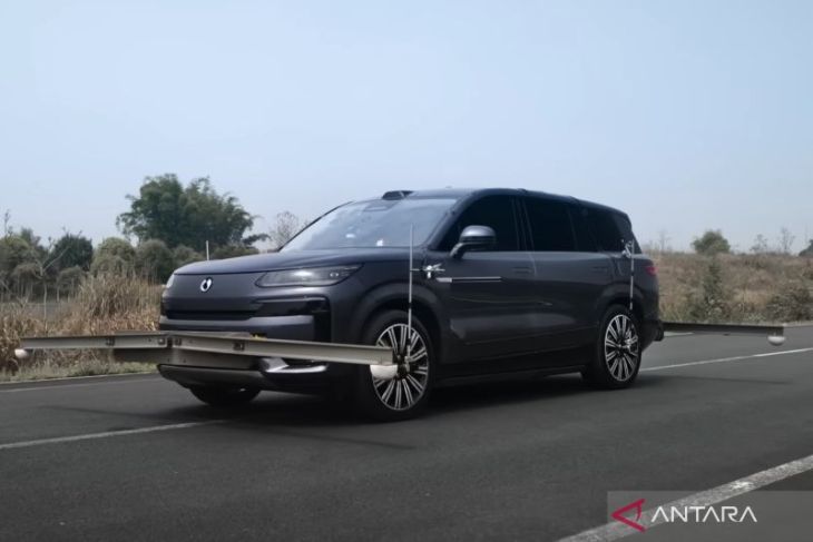 Denza N9 PHEV dengan flash charging akan segera diluncurkan