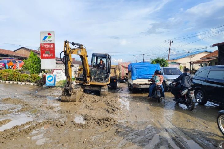 Puluhan rumah rusak dan berlumpur akibat banjir di Aceh Tenggara