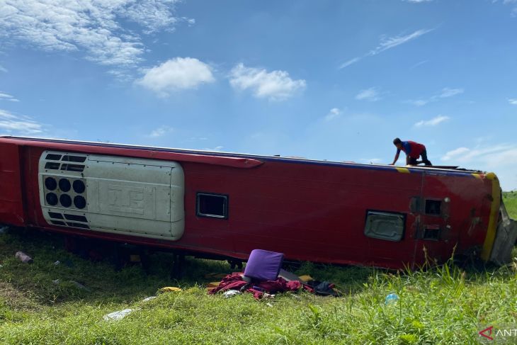 2 dari 4 korban tewas bus Halmahera belum teridentifikasi, ini nama korban bus maut di Tol JMKT