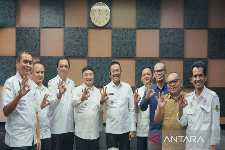 Belajar ke Garut, Madina kembangkan industri Serai Wangi
