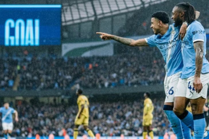 Manchester City tumbangkan Crystal Palace 3-0