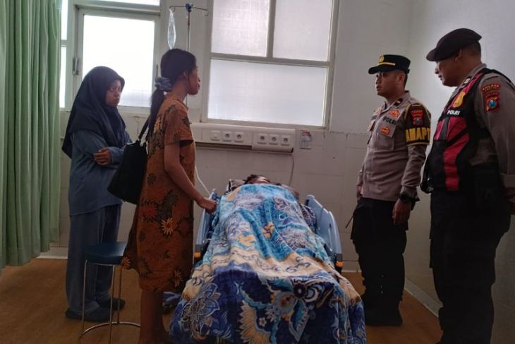 Korban penyiraman cairan kimia Pacitan dirujuk ke RS luar daerah