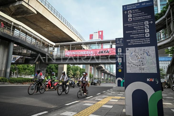 Jakarta tengah jatuh cinta