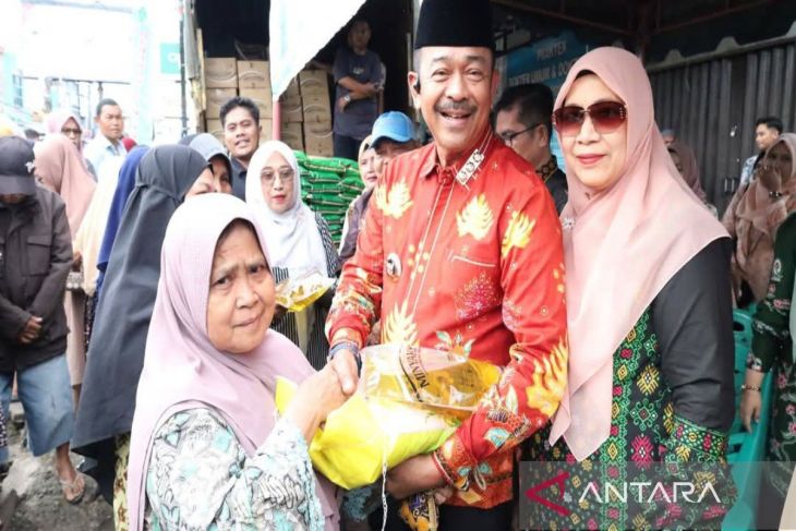 Pemkab Madina gelar operasi pasar murah jelang Iduladha 1447 H