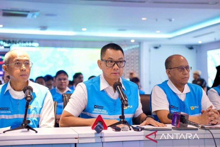PLN sebut "blackout" Sumatera disebabkan oleh cuaca buruk