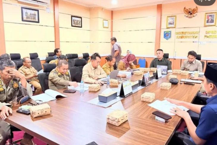 DPRD Paser godok raperda peredaran miras dan hiburan malam