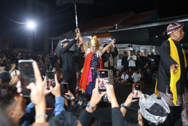 Ritual Seblang Banyuwangi jadi daya tarik wisatawan saat libur panjang