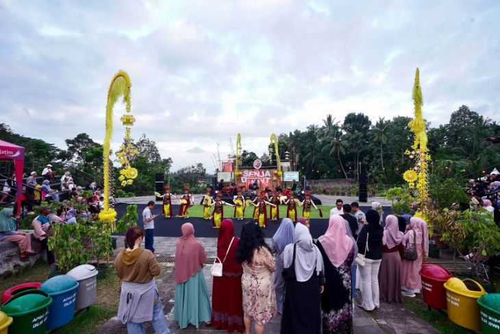 Agenda senja di AWT Banyuwangi tampilkan pertunjukan Tari Gandrung
