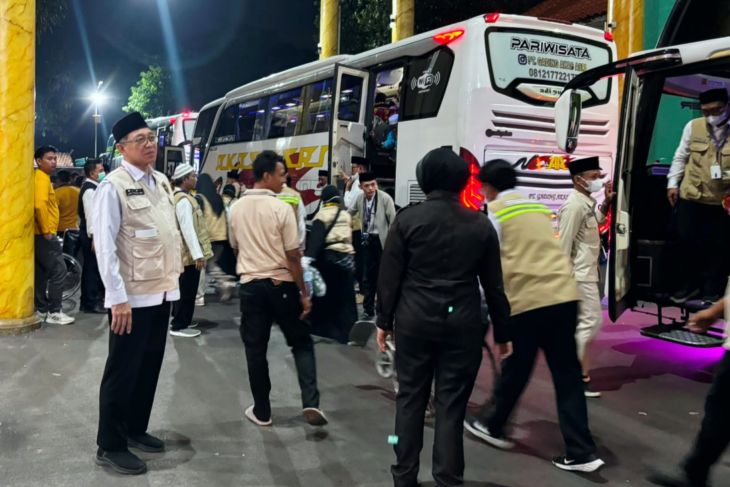 PPIH: Kepulangan enam jamaah haji asal Jatim tertunda karena sakit