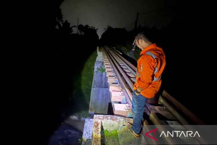 KAI sempatber hentikan perjalanan KA Siliwangi karena gempa