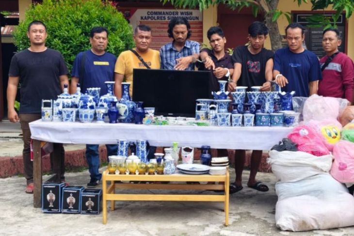 Empat pelaku pencurian di rumah kosong Serbelawan diringkus, guci ungkap kasus