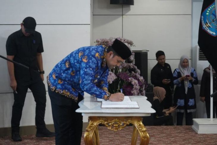Sebanyak 237 kepala sekolah di Merangin di lantik