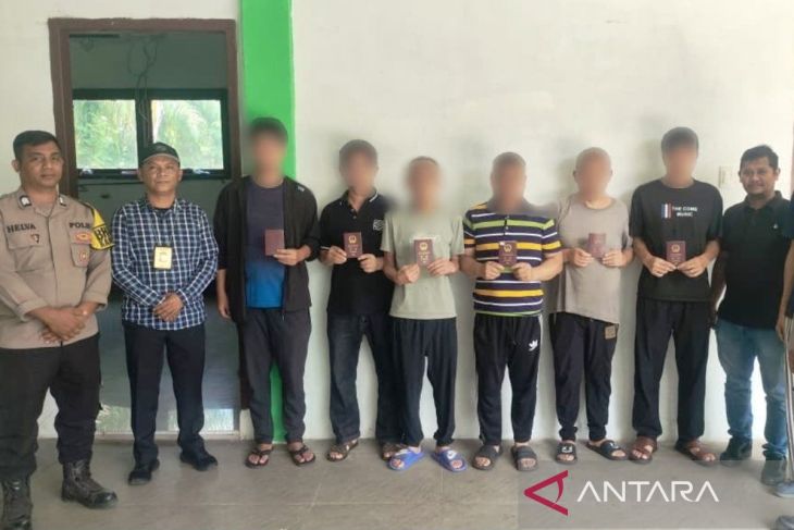 Imigrasi Meulaboh dan Polres Aceh Selatan periksa enam WNA Tiongkok, ini hasilnya