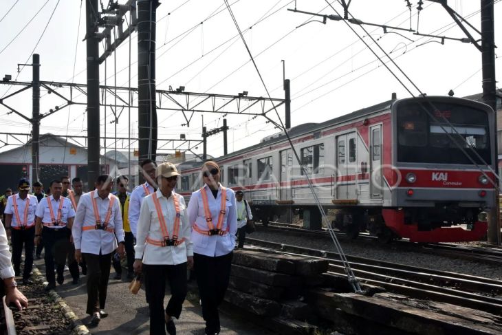 Komisi V DPR tinjau perlintasan sebidang di Stasiun Bogor