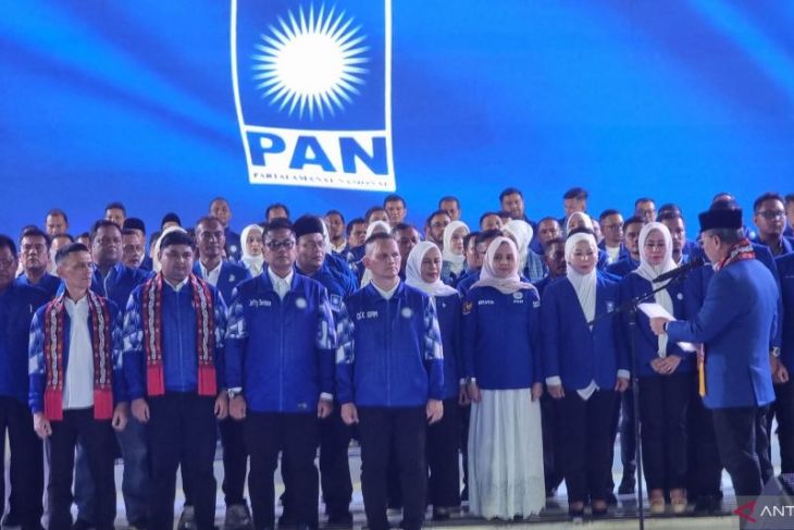 Zulkifli Hasan lantik pengurus DPW PAN Aceh dan DPD se Aceh