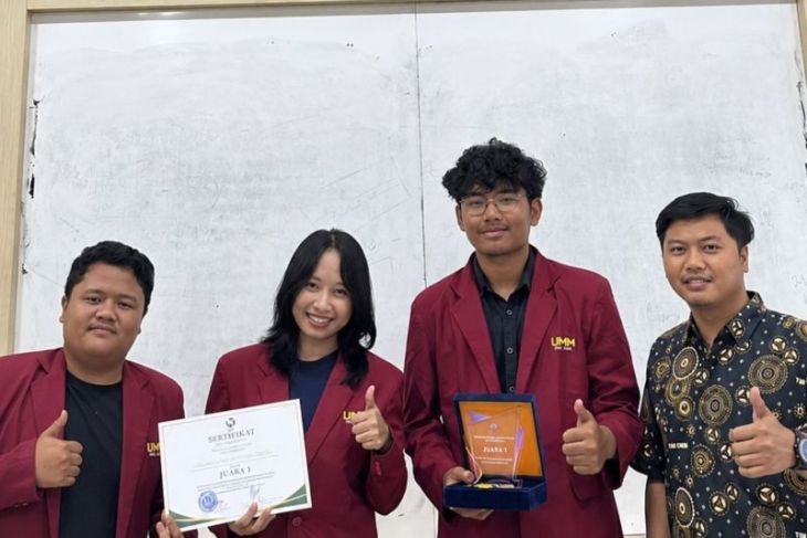 Mahasiswa UMM kembangkan inovasi mesin pencuci singkong untuk UMKM