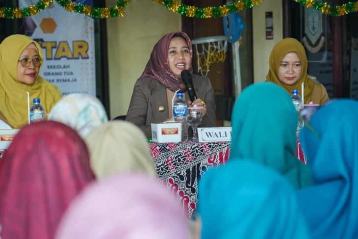 Wali Kota Mojokerto ajak warga peduli pada Tb