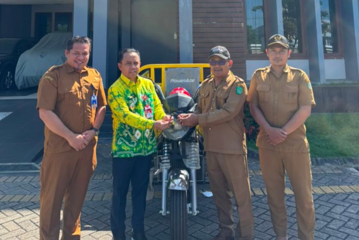 Pemkab Tapin perluas armada angkut sampah ke Desa Pantai Cabe