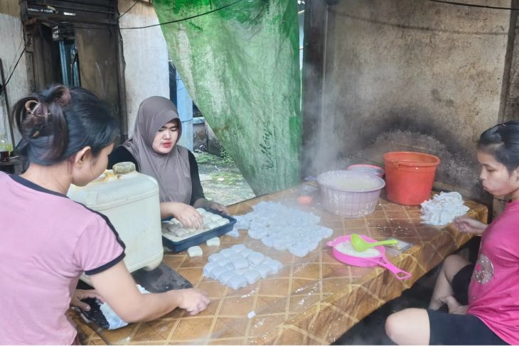 Aroma kedelai dari Perbatasan, kisah Nurlaila membangun Raja Tahu Bengkayang