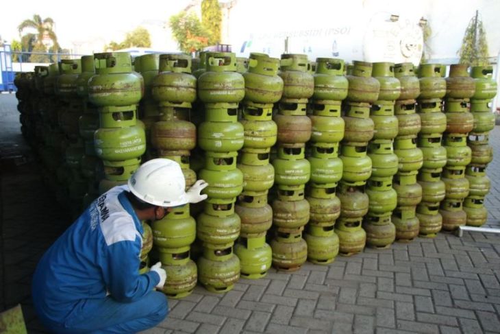 Pertamina tambah pasokan 922 ribu tabung elpiji 3 kg di Jatim