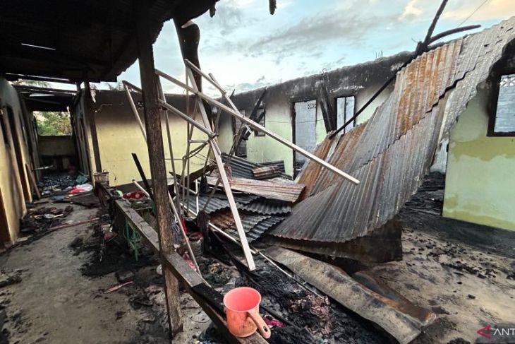 12 kamar kos di Kota Gorontalo terbakar barang penghuni ludes