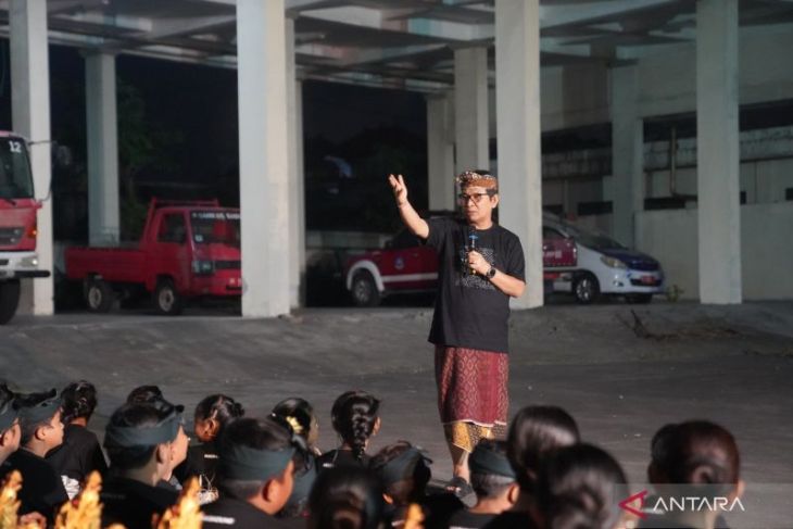 Bupati Badung beri motivasi seniman yang bersiap tampi di Pesta Kesenian Bali 2026