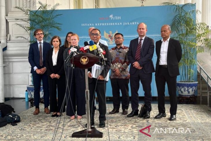 Prabowo terima Imperial College bahas 10 kampus medis baru