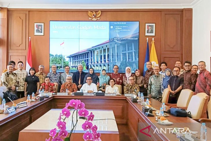 Rektor ULM hadiri forum nasional bahas transformasi pendidikan dokter spesialis