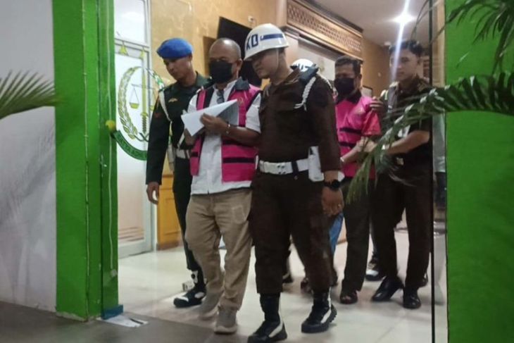 Kejari Aceh Tenggara tahan dua tersangka korupsi pembangunan jembatan
